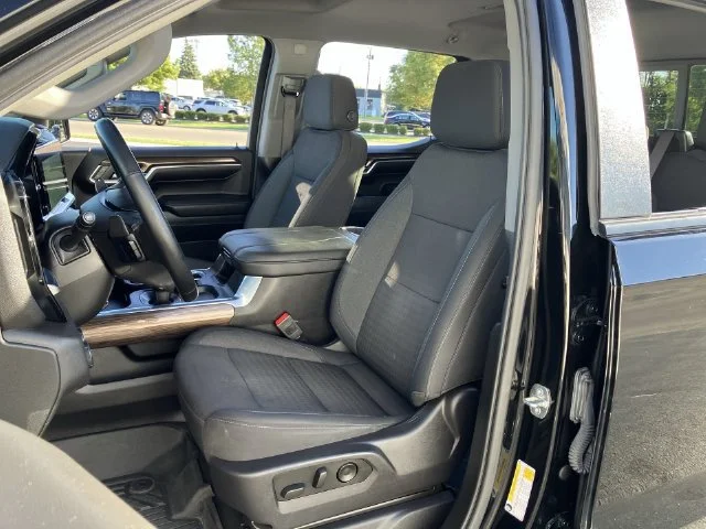 2023 Chevrolet Silverado 1500 RST - Photo 19