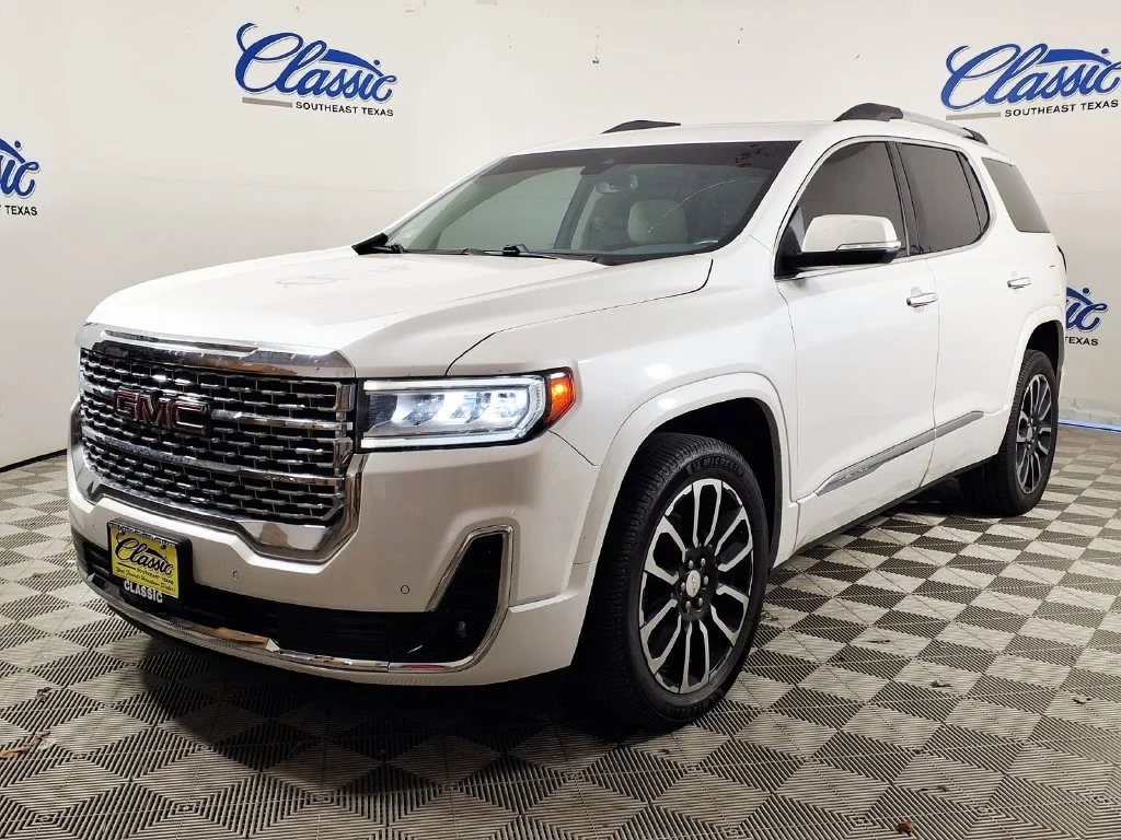 Used 2020 White GMC Denali image 3