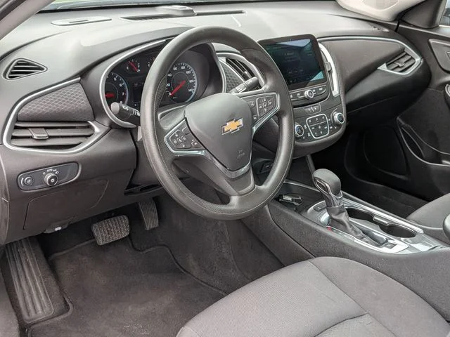Used 2025 Gray Chevrolet LT image 26