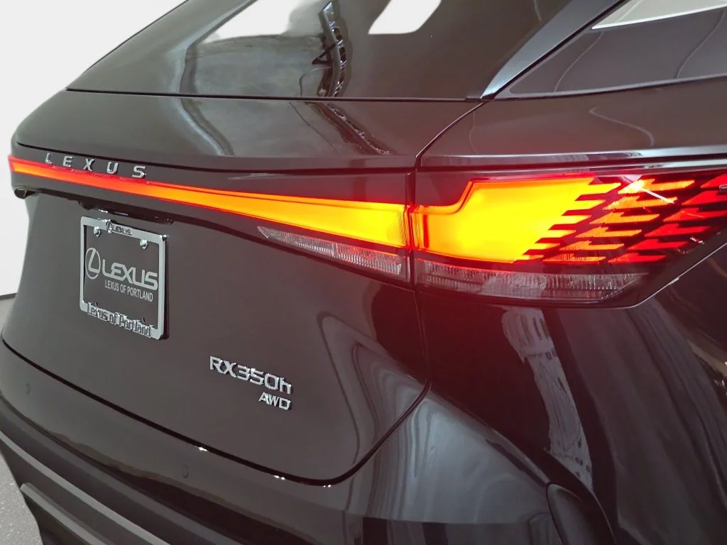 Used 2026 Black Lexus 350h Luxury image 30