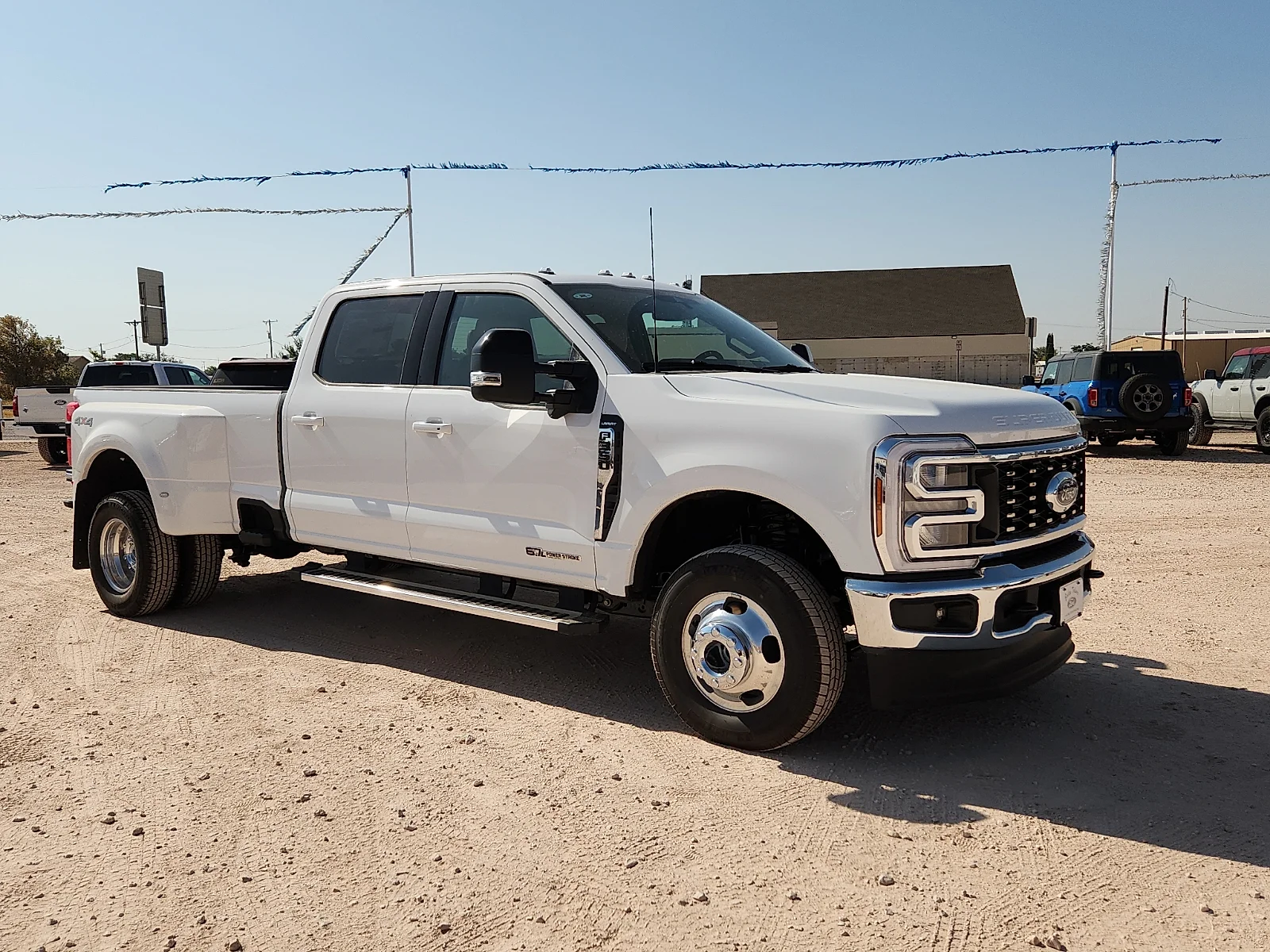 New 2026 Oxford White Ford Lariat image 8
