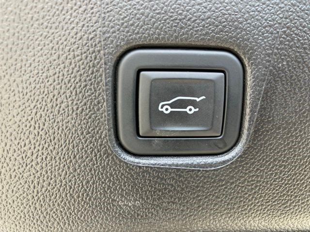 Certified Used 2024 Iridescent Pearl Tricoat Chevrolet RS image 30