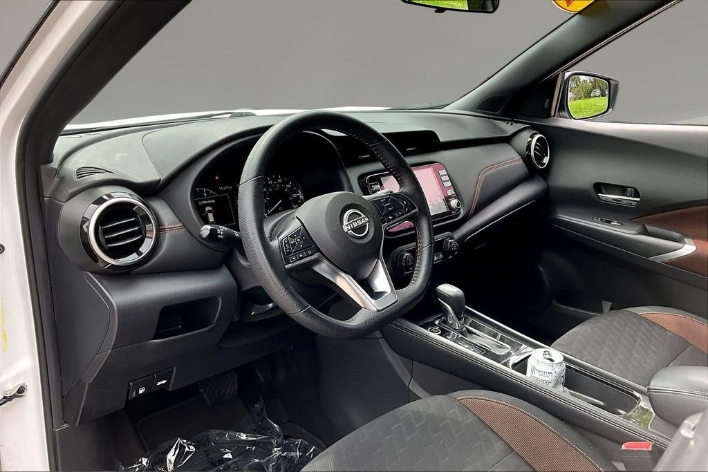 Used 2024 Aspen White Tricoat Nissan SR image 15
