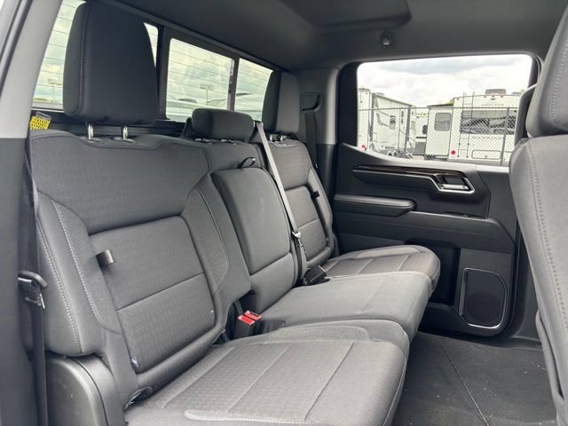 New 2026 Summit White GMC Elevation image 36