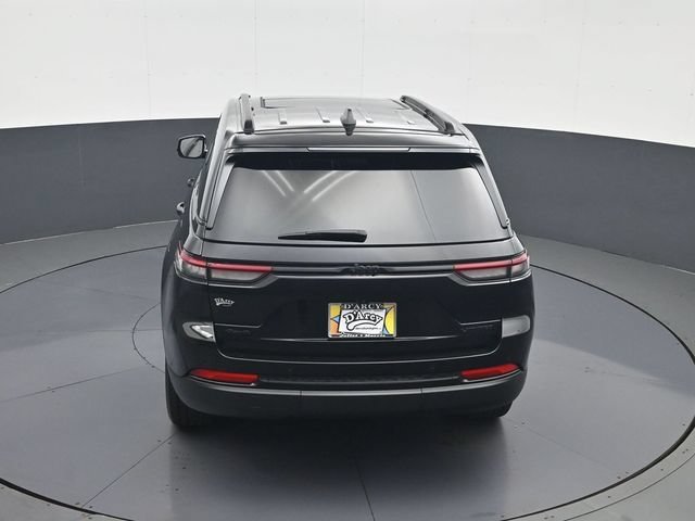 Used 2025 Black Jeep Limited 4x4 image 18