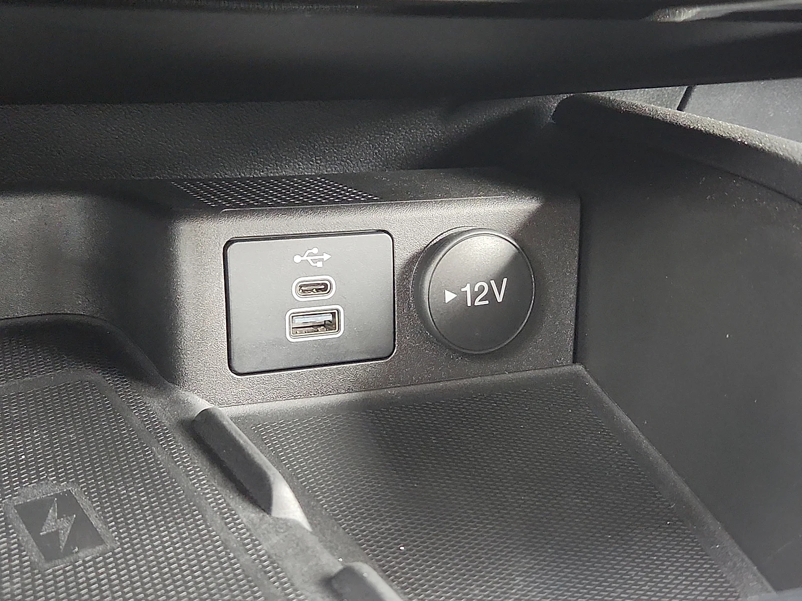 2025 Ford Escape Hybrid Platinum - Photo 21