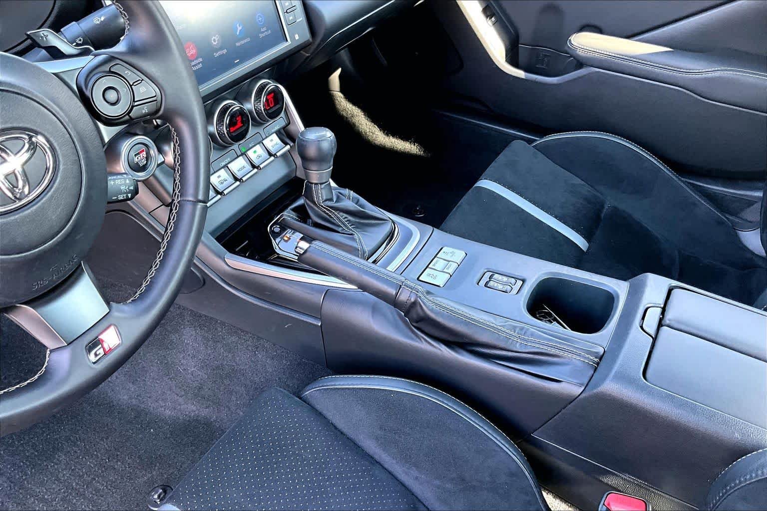 Used 2023 Pavement Toyota Premium image 17