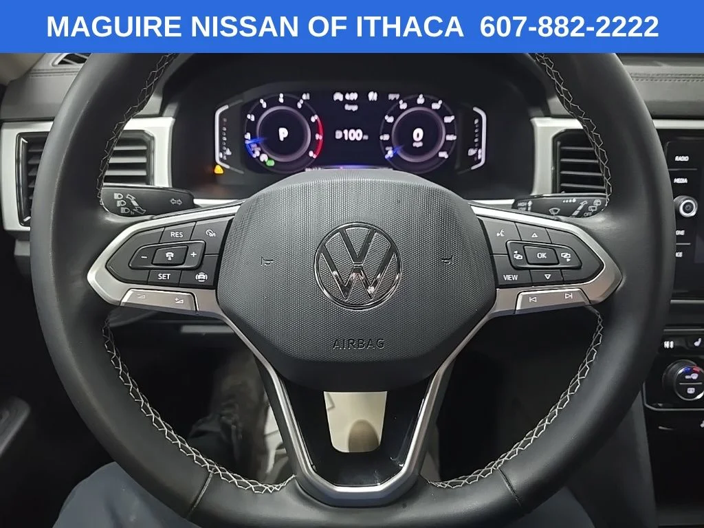 Used 2022 White Volkswagen 3.6L V6 SE w/Technology image 18