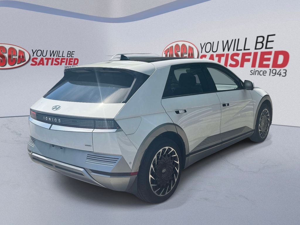 Used 2023 White Hyundai Limited image 4