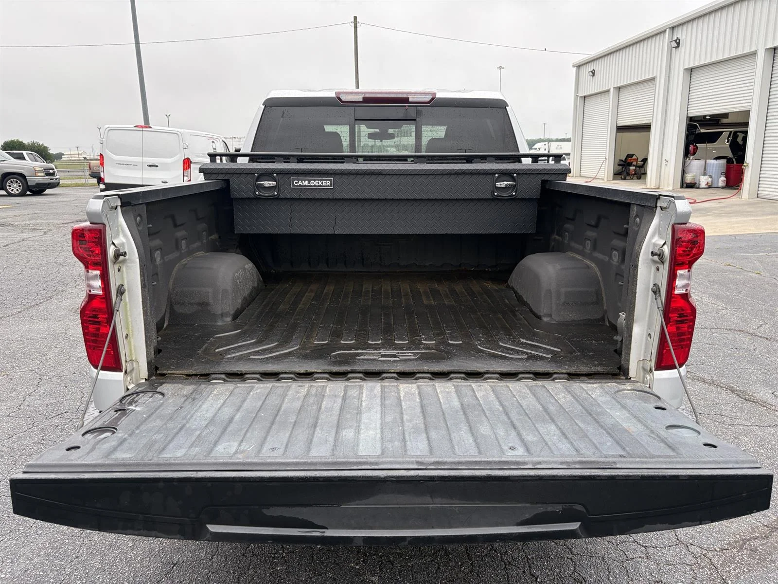 Used 2020 SILVER ICE METALLIC Chevrolet LT image 7