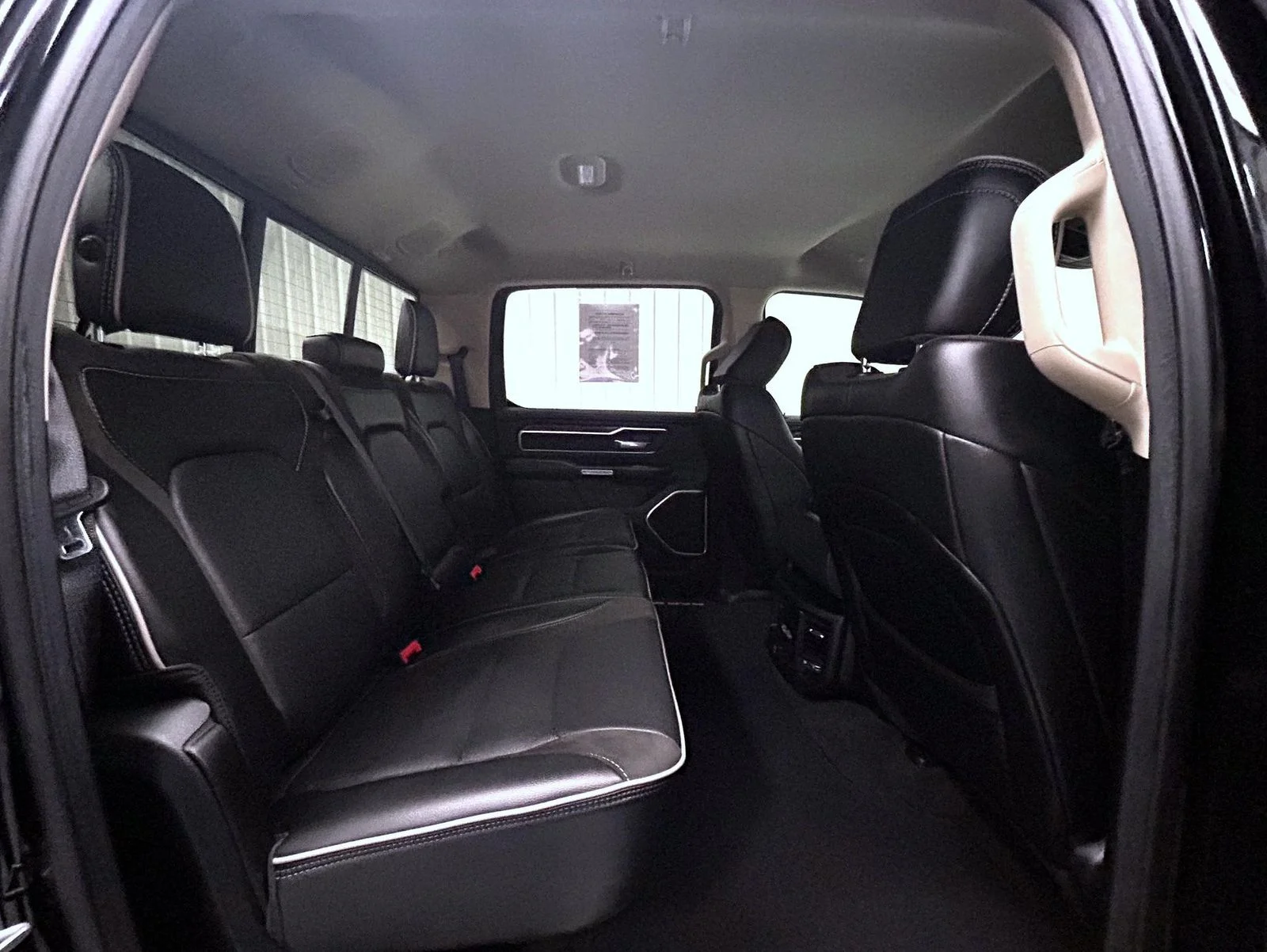 Used 2020 Black Ram Laramie image 18