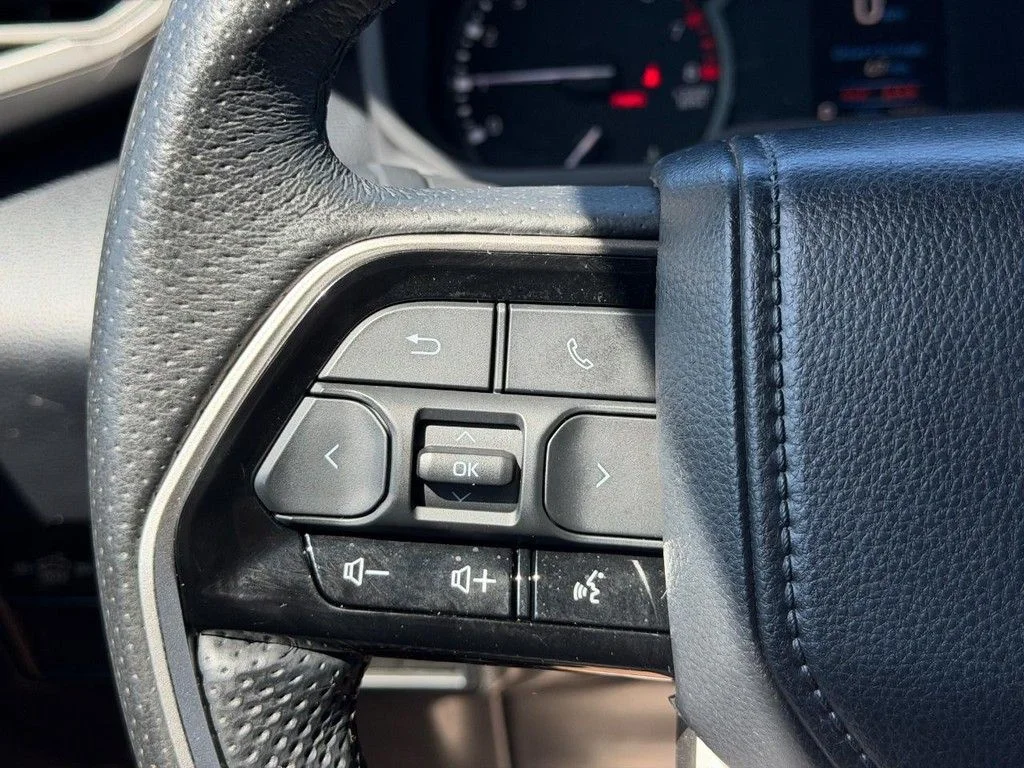 Used 2023 Black Toyota SR5 image 19