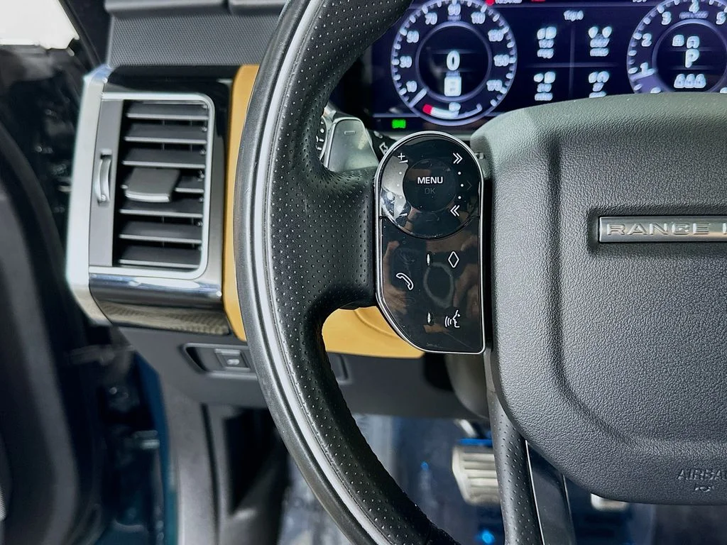 Used 2020 Green Land Rover HSE Dynamic image 12