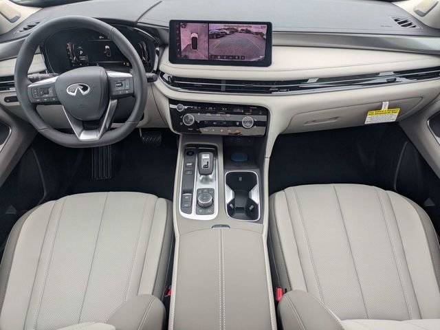 New 2027 DEEP EMERALD INFINITI Luxe AWD image 16