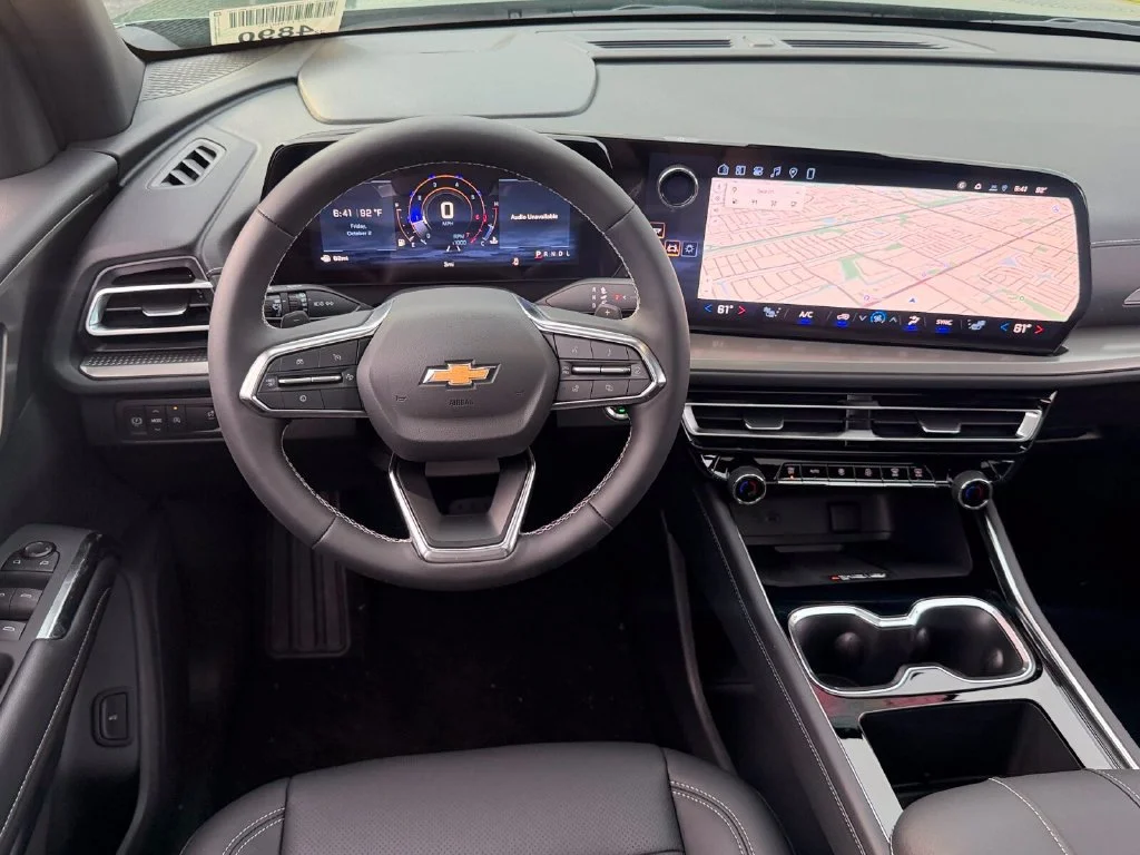 New 2027 Trillium Green Metallic Chevrolet LT image 12