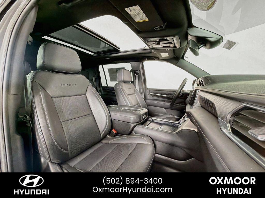 Used 2023 Onyx Black GMC Denali image 31