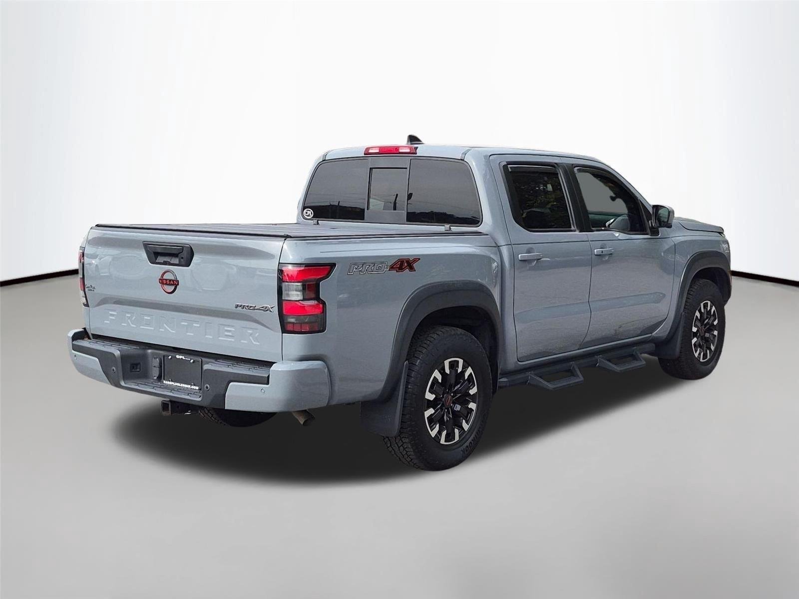 Used 2022 Boulder Grey Pearl Nissan PRO-4X image 5