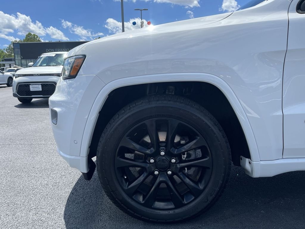 Used 2021 White Jeep Limited image 16