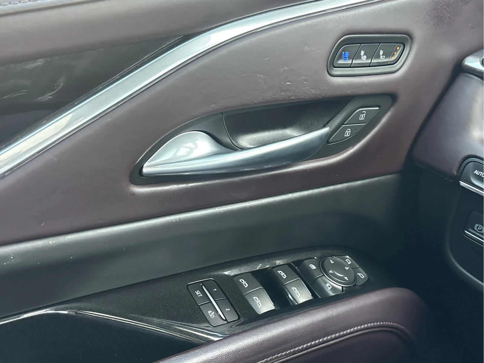 Used 2022 Infrared Tintcoat Cadillac Premium Luxury Platinum image 24