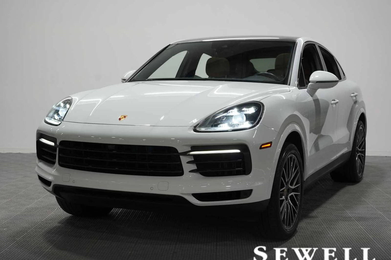 2021 Porsche Cayenne -'s photo