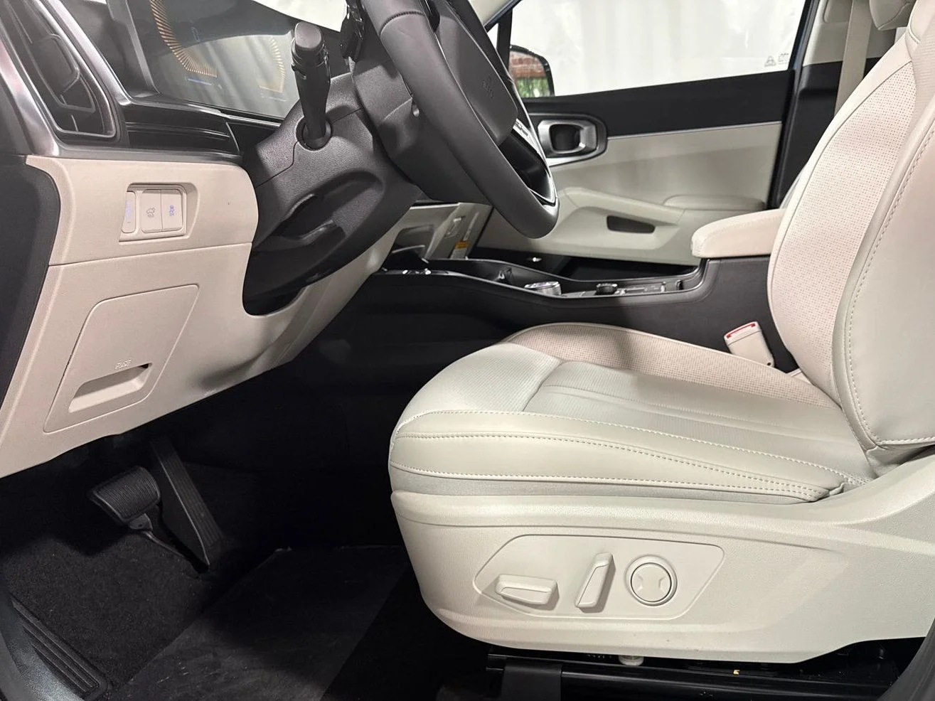 New 2026 Aurora Black Kia EX image 26