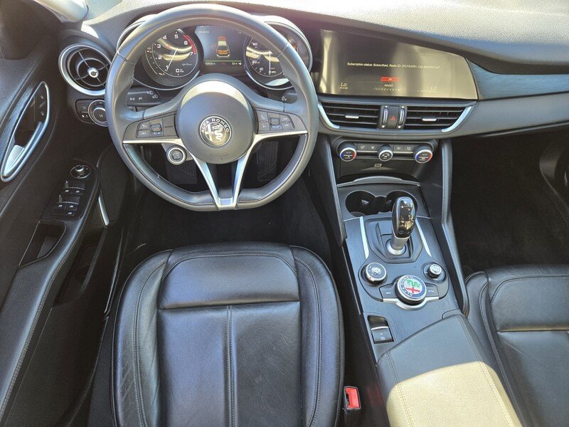 2018 Alfa Romeo Giulia Base - Photo 12