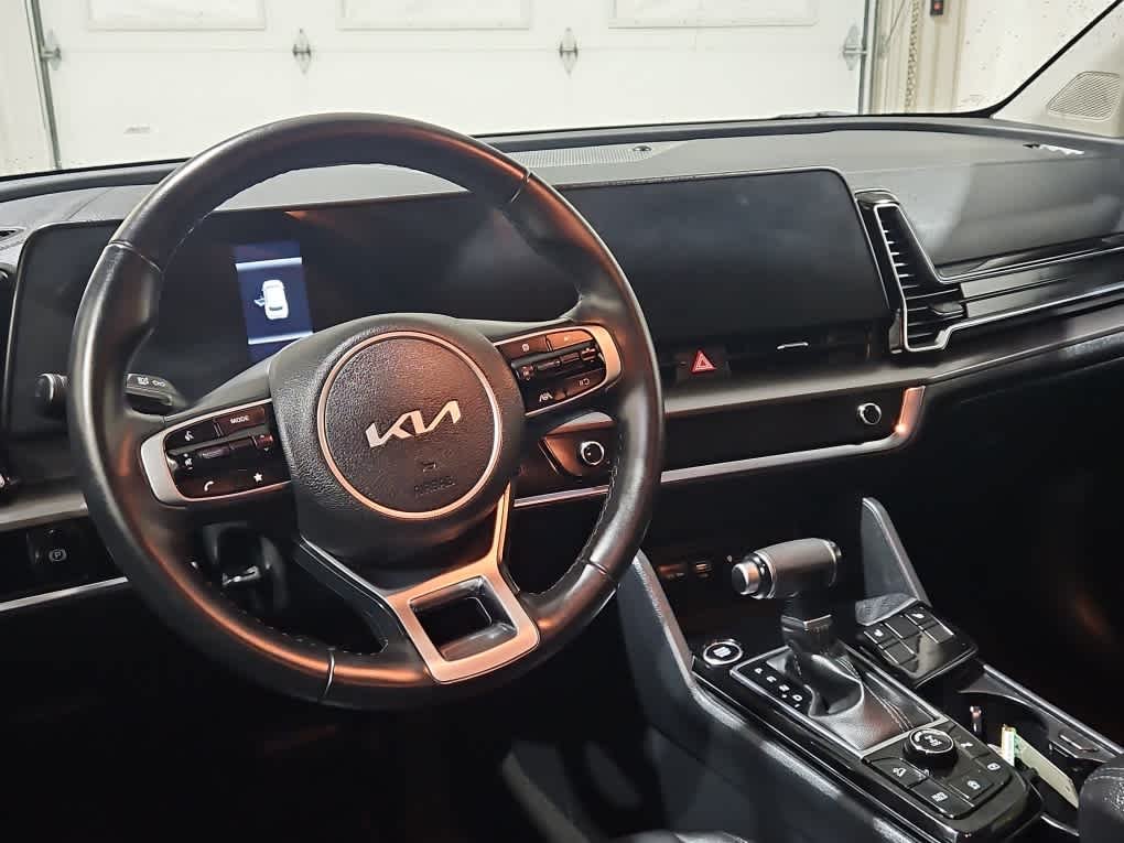 Used 2024 Gravity Gray Kia EX image 13