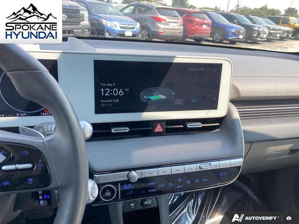 Certified Used 2024 Atlas White Hyundai Limited image 22