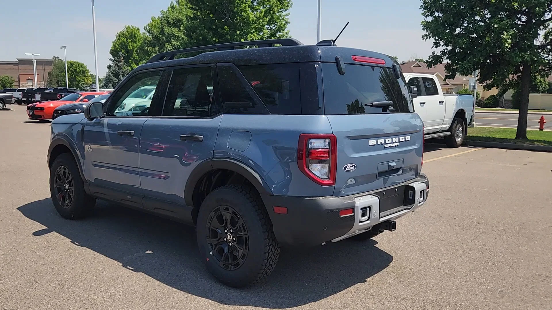 New 2026 Azure Gray Metallic Tri-Coat Ford Outer Banks image 7