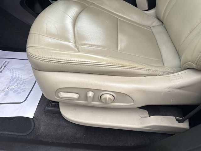 Used 2019 White Frost Buick Essence image 16