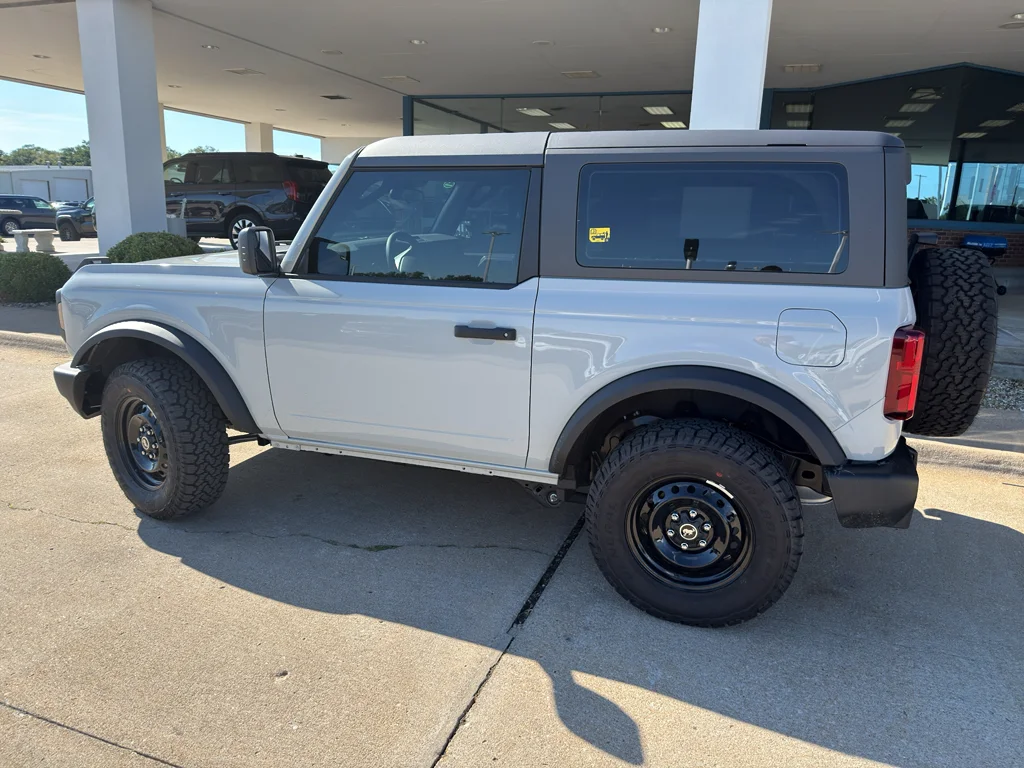New 2026 Avalanche Gray Ford Base image 11
