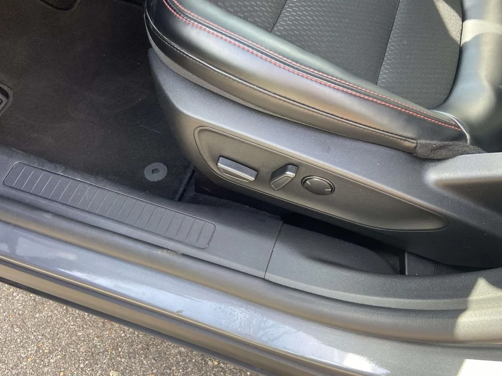 Used 2025 Carbonized Gray Metallic Ford ST-Line image 13