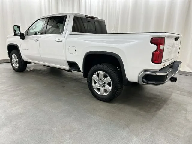Used 2020 Iridescent Pearl Tricoat Chevrolet LTZ image 3