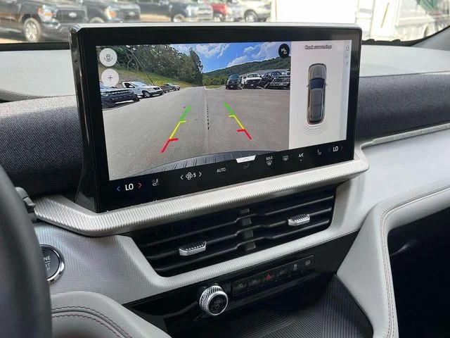 New 2027 Avalanche Gray Ford Active image 31