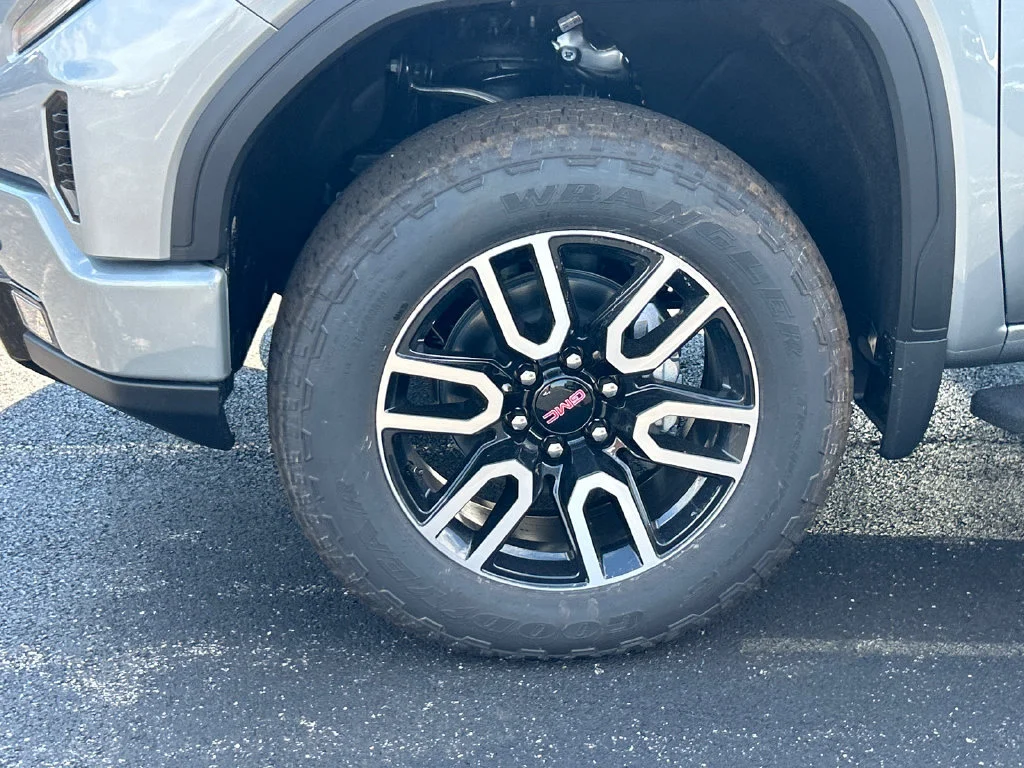 2026 GMC Sierra 1500 AT4 - Photo 13