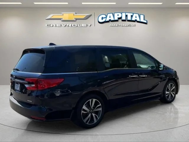 Used 2023  Honda Touring image 5