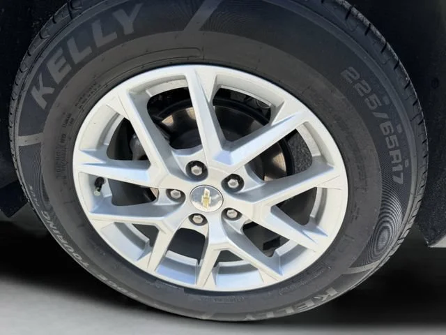 Used 2023 STERLING GRAY METALLIC Chevrolet LT image 35
