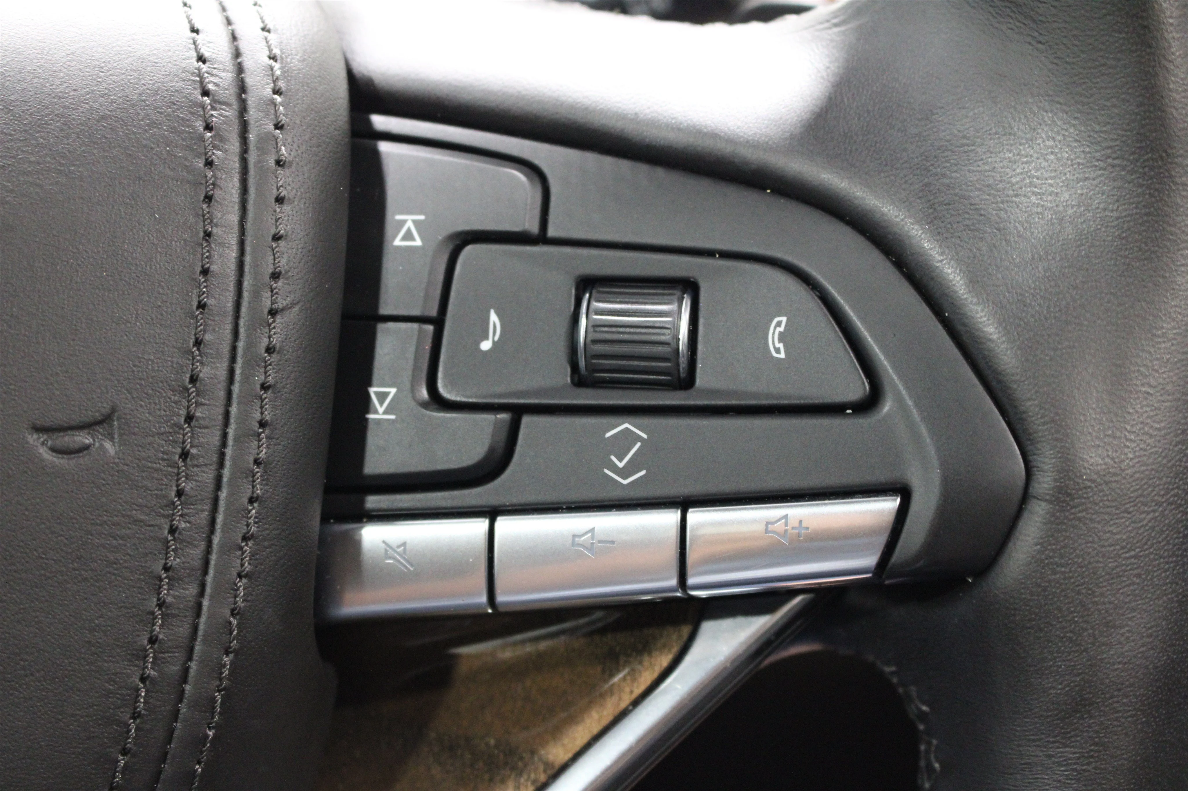 2023 Cadillac Escalade Sport Platinum - Photo 13