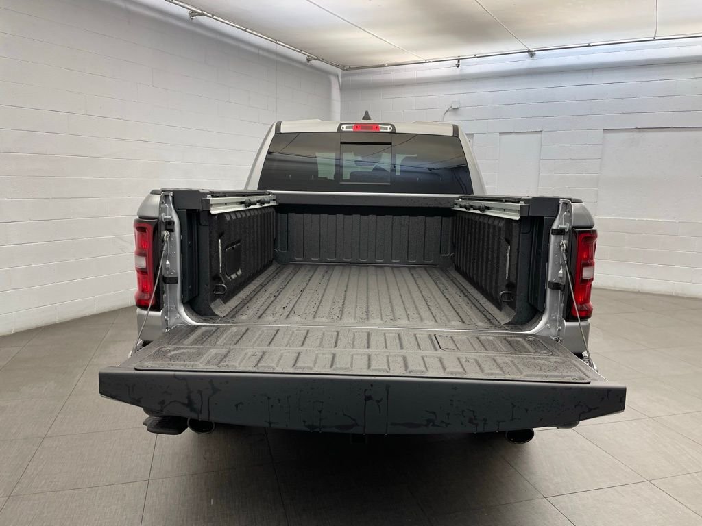 New 2026 Billet Silver Metallic Clear-Coat Exterior Paint RAM Laramie image 5