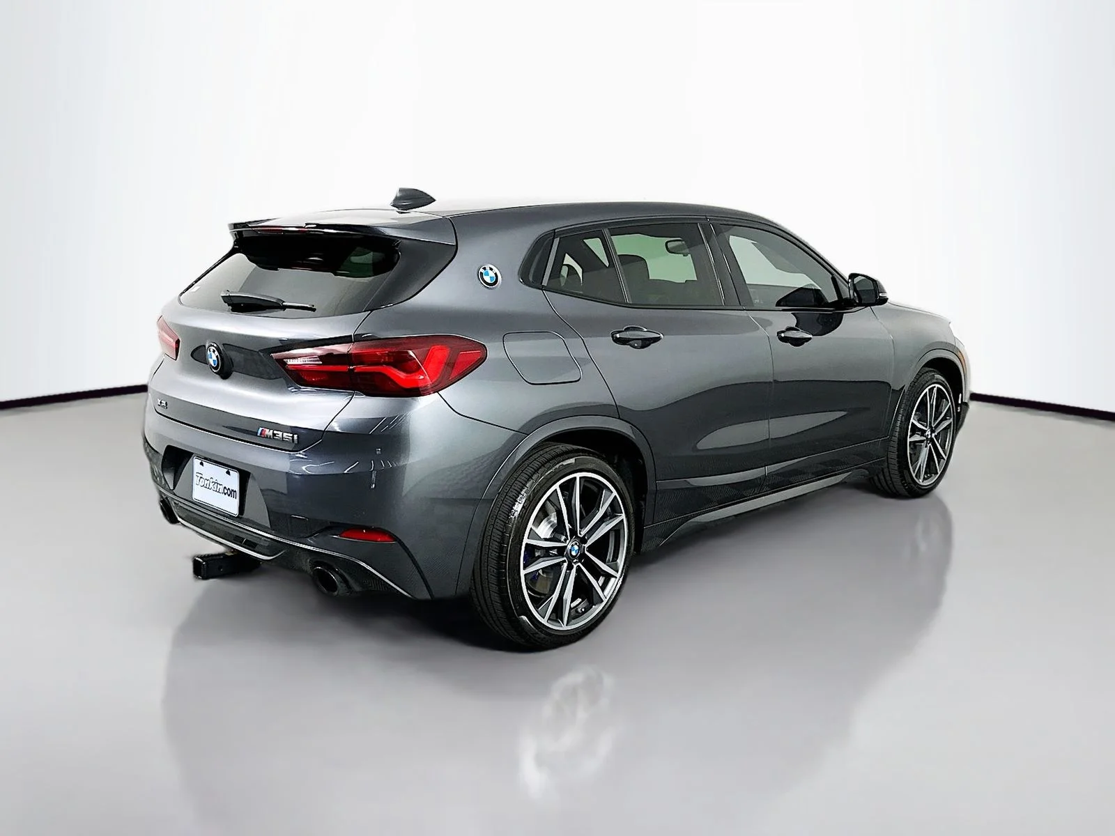 Used 2022 Mineral Grey Metallic BMW M35i image 7