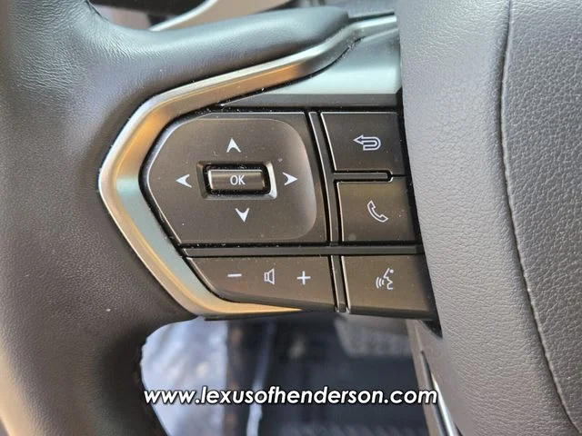 Certified Used 2025  Lexus 550 Luxury+ image 24