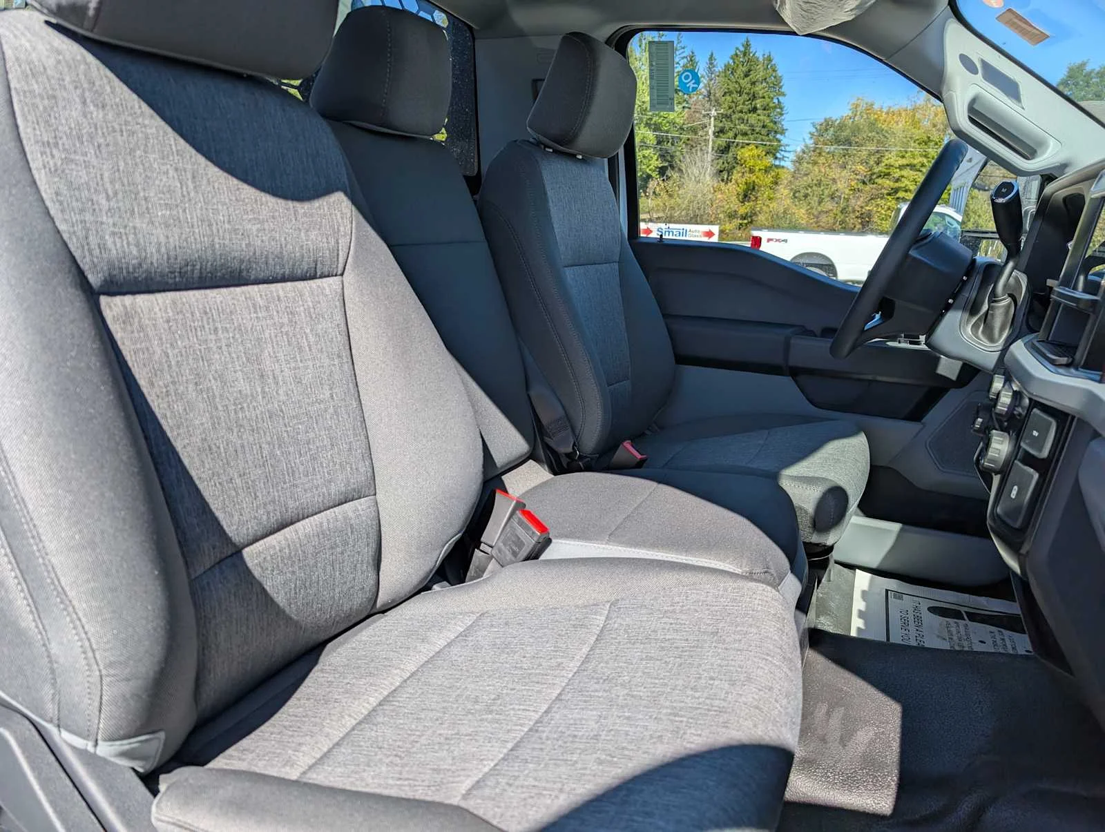 New 2026 Oxford White Ford F-350® XL image 34