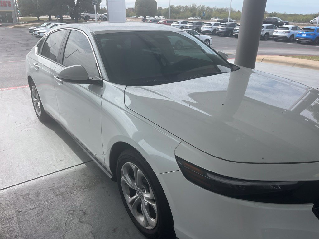 Used 2024 Platinum White Pearl Honda LX image 3