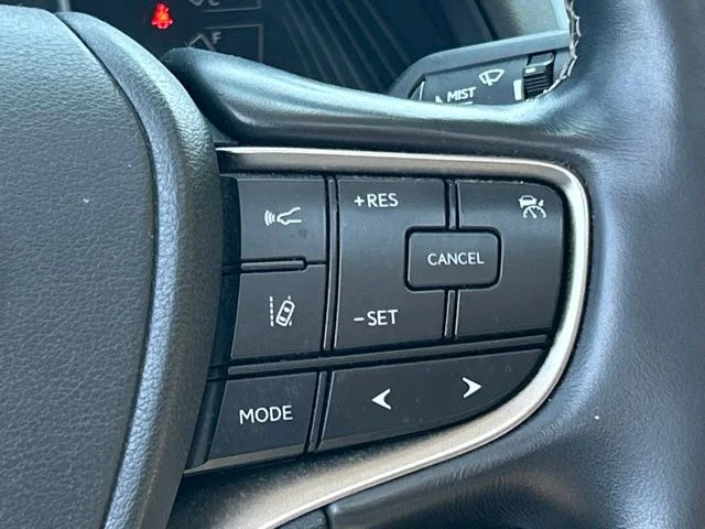 Used 2020 White Lexus 250h Base image 47