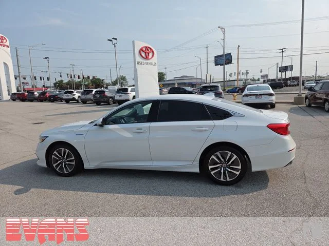 Used 2021 White Honda Base image 25