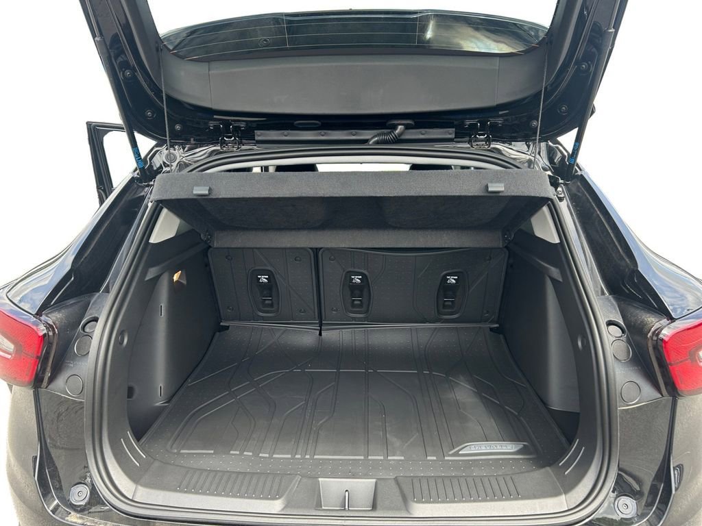 2026 Chevrolet Trax LT - Photo 13