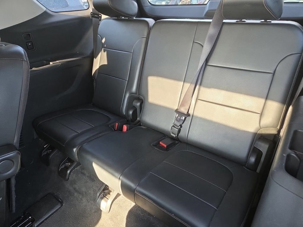 Used 2018 Black Chevrolet 3LT image 11