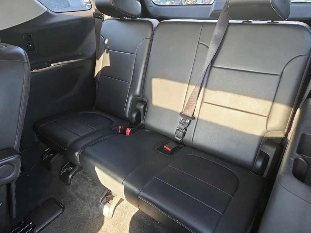 Used 2018 Black Chevrolet 3LT image 11