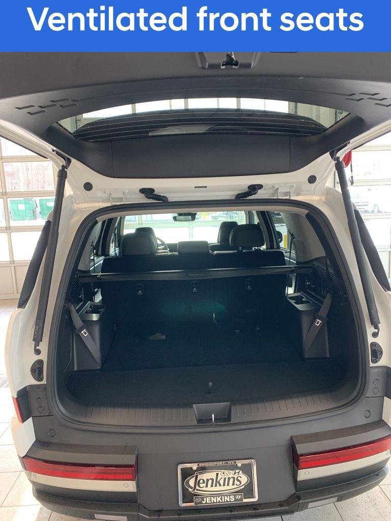 New 2026 White Hyundai Limited image 17