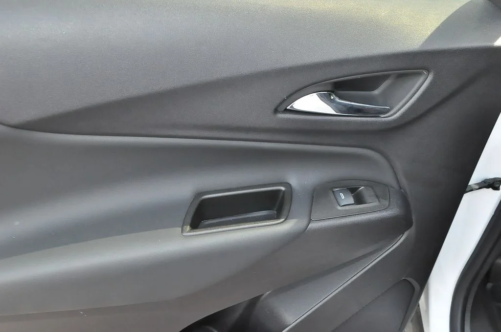 Used 2024 White Chevrolet LT image 19